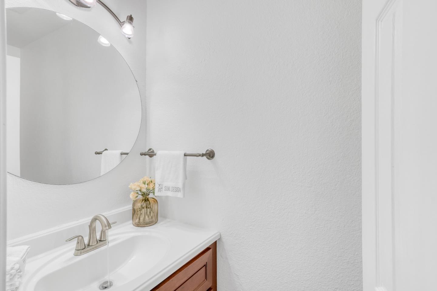 Detail Gallery Image 14 of 37 For 1921 Rock St #20,  Mountain View,  CA 94043 - 2 Beds | 1/1 Baths
