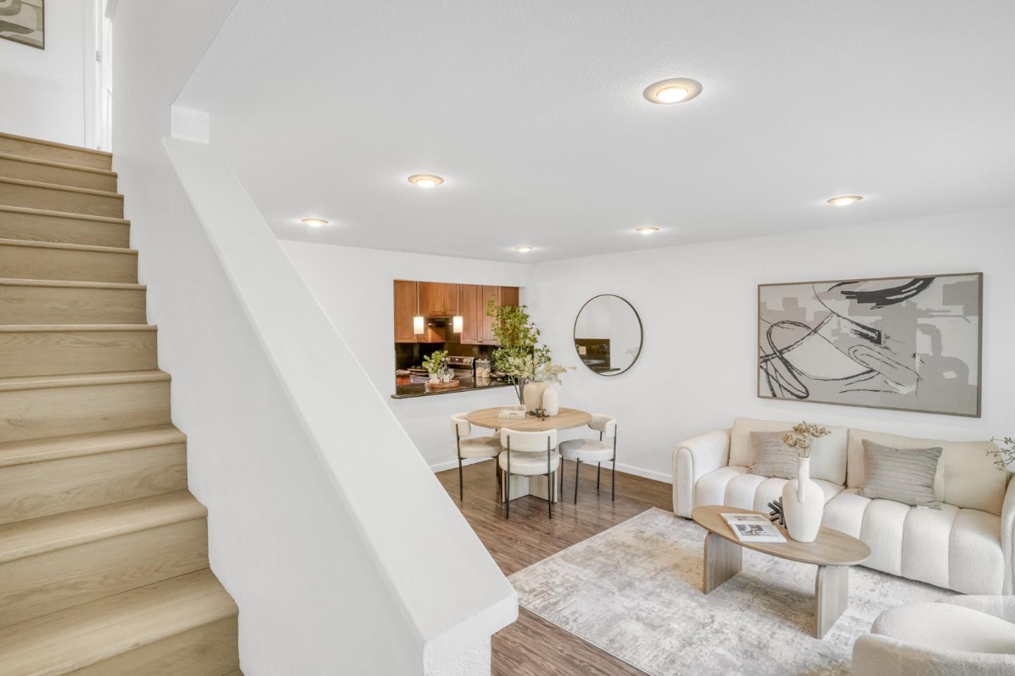 Detail Gallery Image 17 of 37 For 1921 Rock St #20,  Mountain View,  CA 94043 - 2 Beds | 1/1 Baths