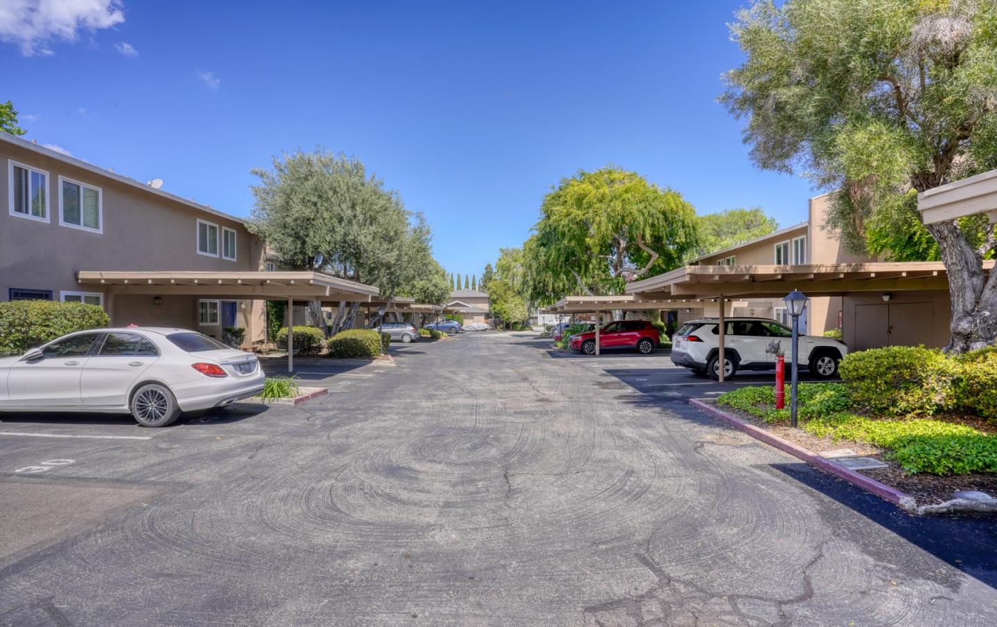 Detail Gallery Image 31 of 37 For 1921 Rock St #20,  Mountain View,  CA 94043 - 2 Beds | 1/1 Baths