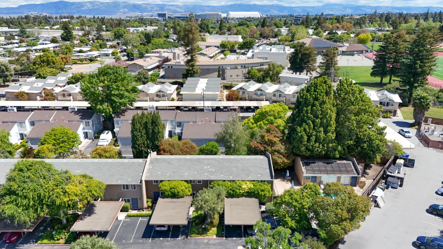 Detail Gallery Image 32 of 37 For 1921 Rock St #20,  Mountain View,  CA 94043 - 2 Beds | 1/1 Baths