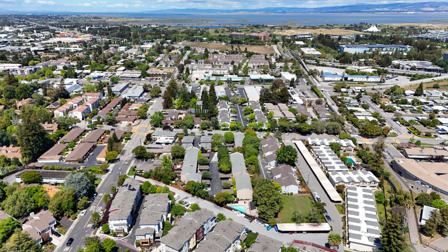 Detail Gallery Image 35 of 37 For 1921 Rock St #20,  Mountain View,  CA 94043 - 2 Beds | 1/1 Baths