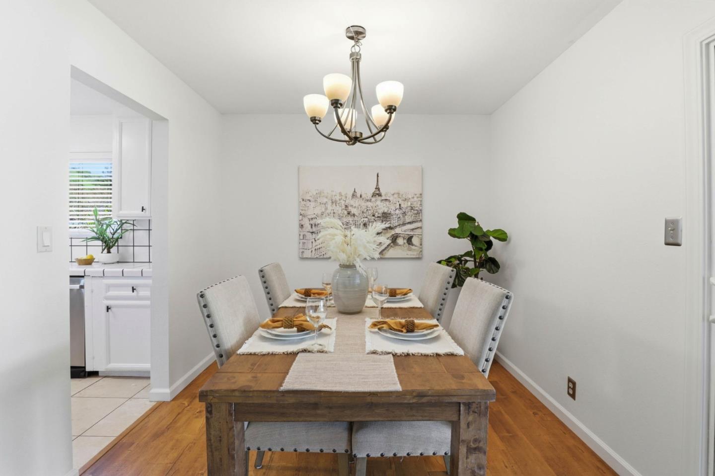 Detail Gallery Image 8 of 37 For 15340 La Alameda Dr, Morgan Hill,  CA 95037 - 3 Beds | 2 Baths