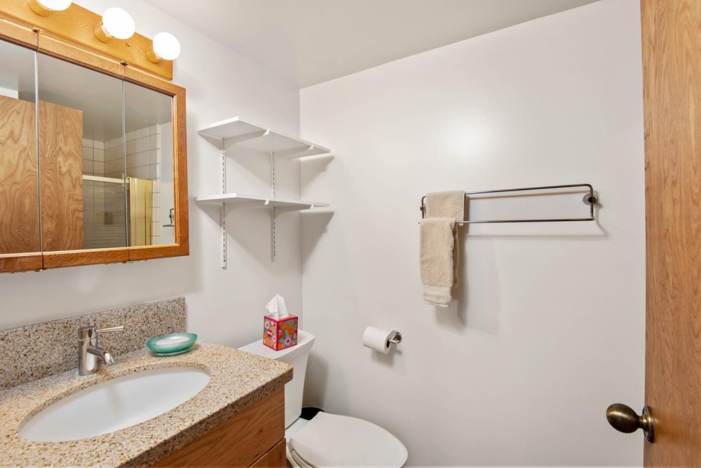 Detail Gallery Image 14 of 21 For 1545 Hidden Terrace Ct, Santa Cruz,  CA 95062 - 2 Beds | 2 Baths