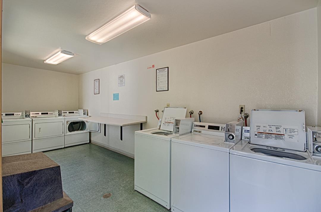 Detail Gallery Image 19 of 34 For 755 14th Ave #308,  Santa Cruz,  CA 95062 - 2 Beds | 1 Baths