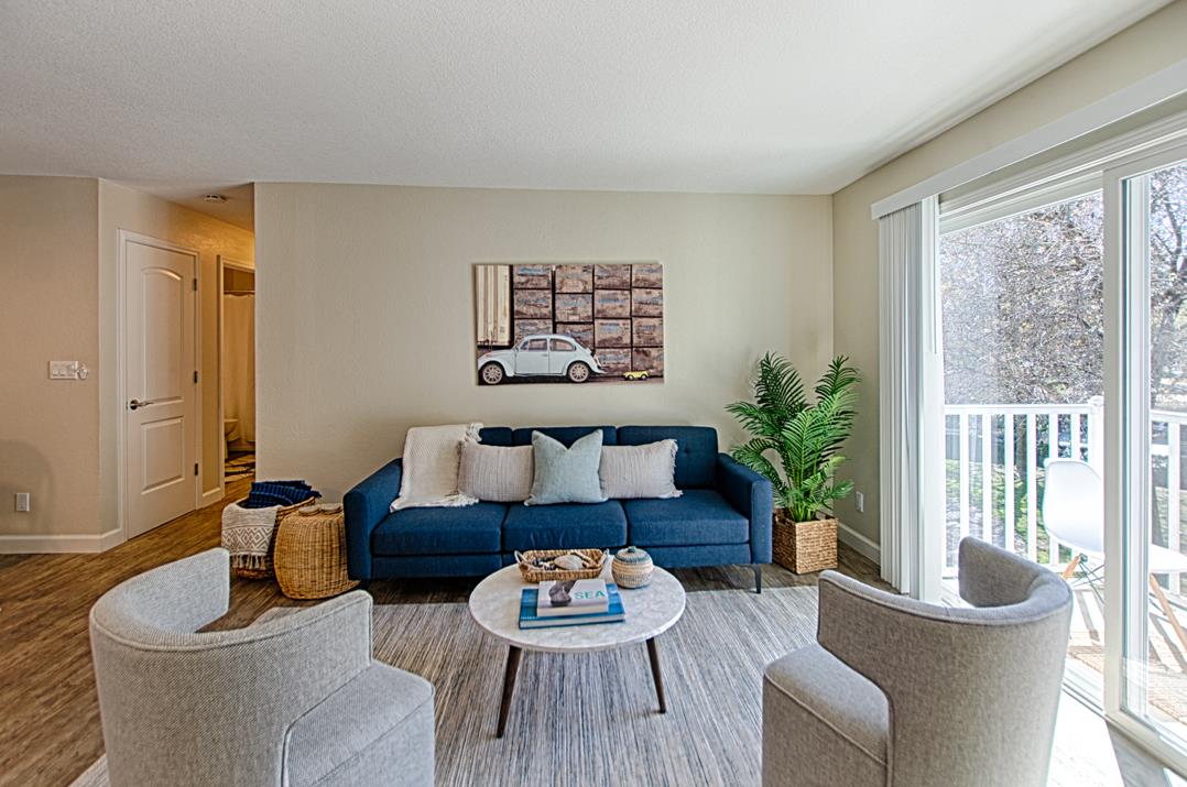 Detail Gallery Image 4 of 34 For 755 14th Ave #308,  Santa Cruz,  CA 95062 - 2 Beds | 1 Baths