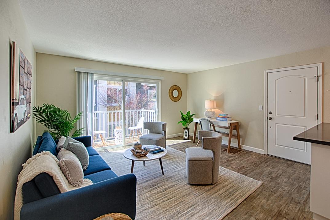 Detail Gallery Image 6 of 34 For 755 14th Ave #308,  Santa Cruz,  CA 95062 - 2 Beds | 1 Baths