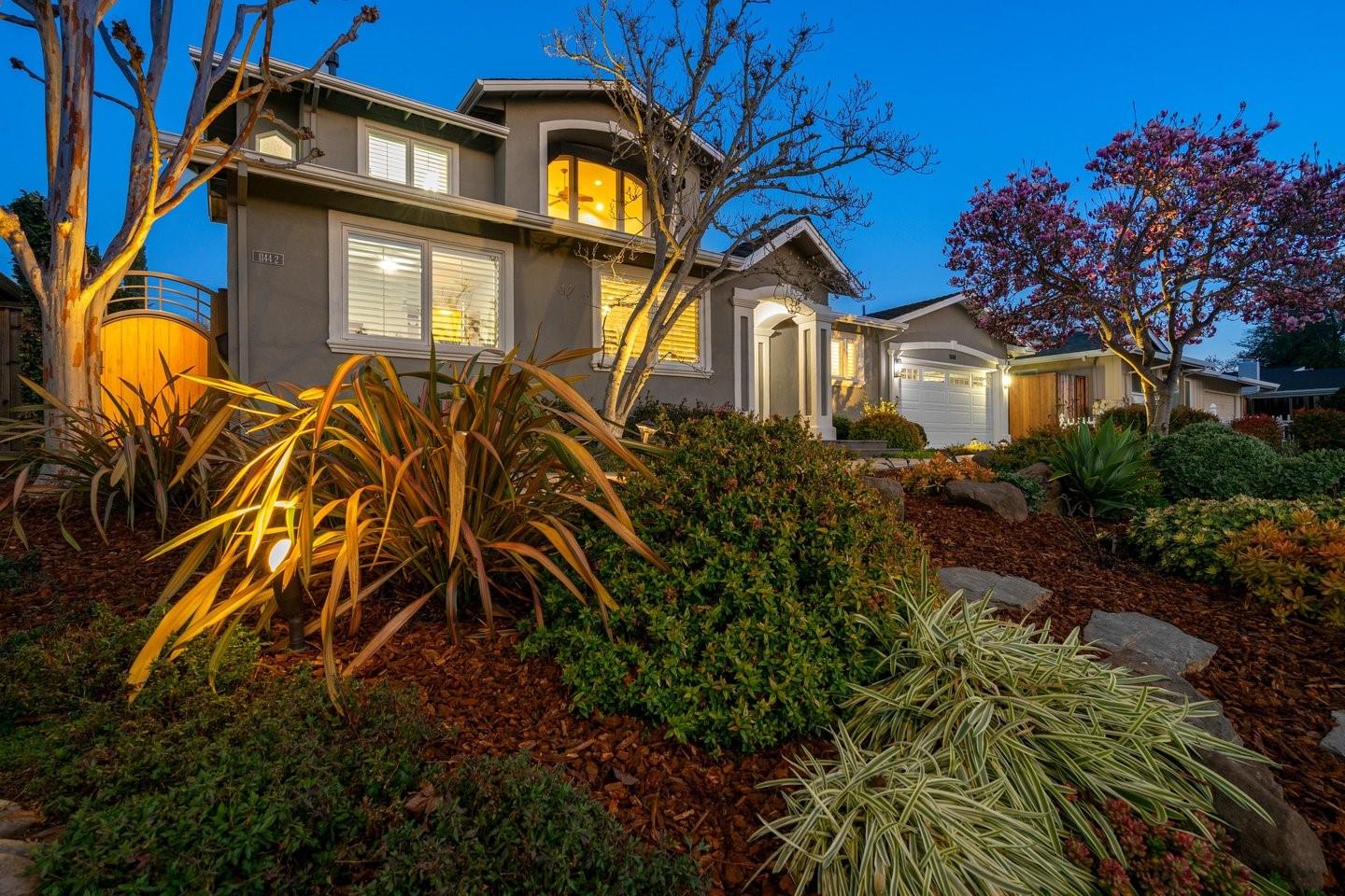 Detail Gallery Image 2 of 48 For 1144 Bretmoor Way, San Jose,  CA 95129 - 5 Beds | 4 Baths