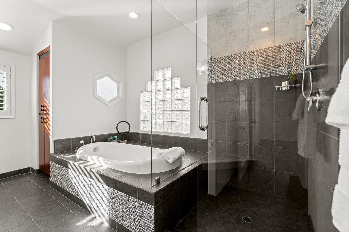 Detail Gallery Image 23 of 48 For 1144 Bretmoor Way, San Jose,  CA 95129 - 5 Beds | 4 Baths