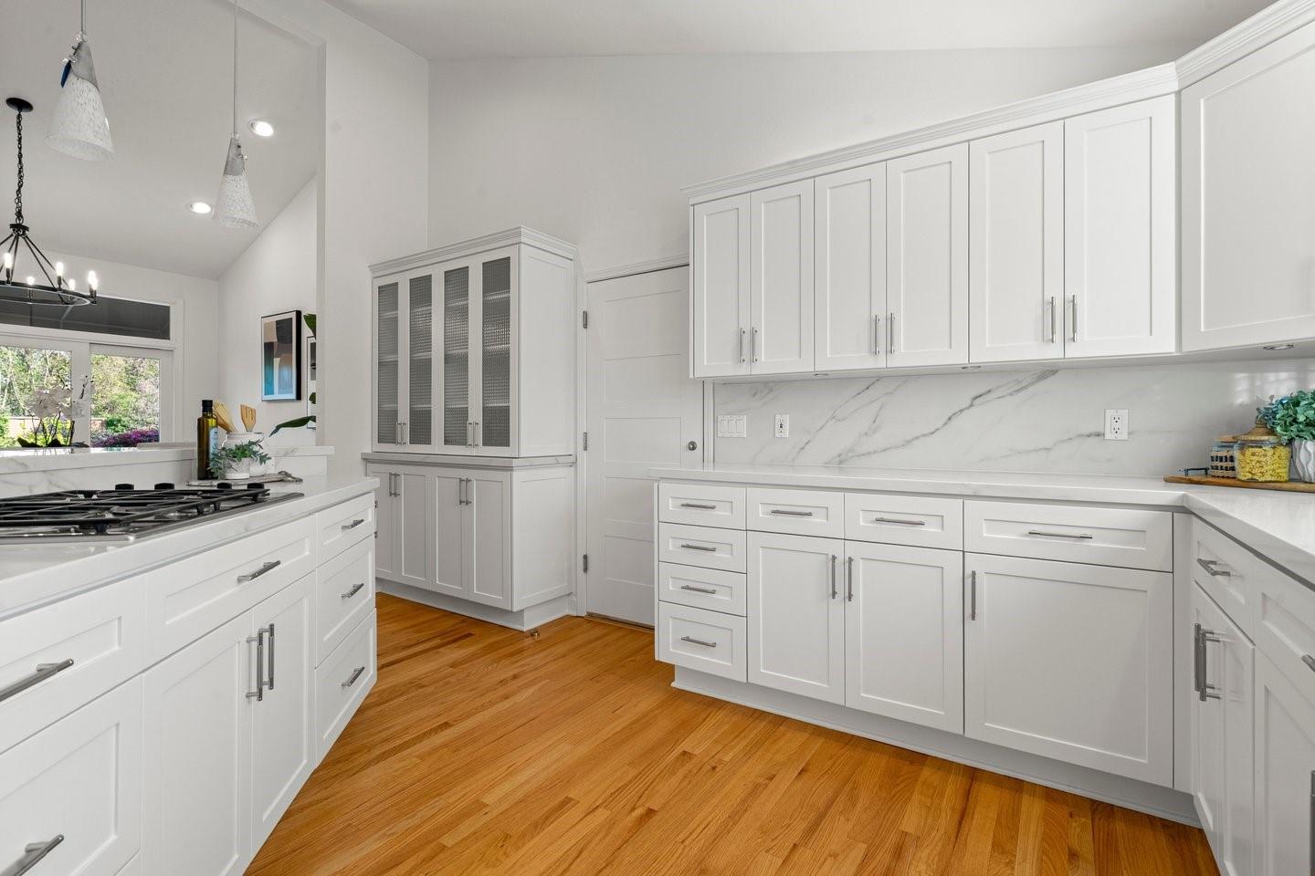 Detail Gallery Image 5 of 48 For 1144 Bretmoor Way, San Jose,  CA 95129 - 5 Beds | 4 Baths