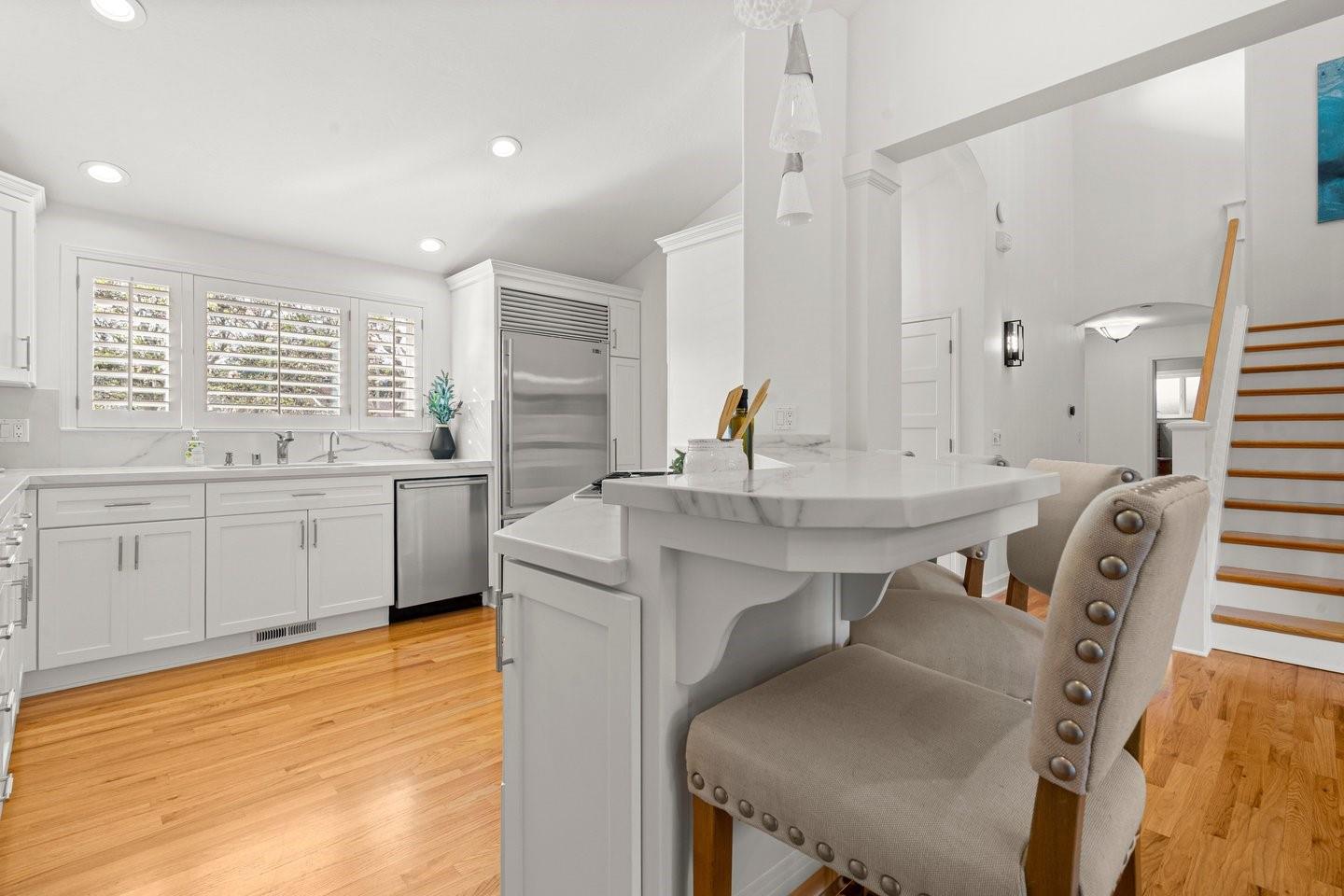 Detail Gallery Image 7 of 48 For 1144 Bretmoor Way, San Jose,  CA 95129 - 5 Beds | 4 Baths