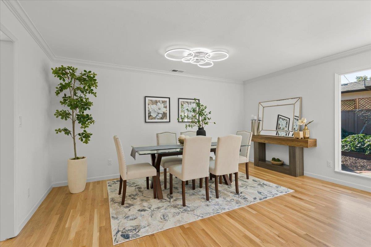 Detail Gallery Image 15 of 62 For 12095 Brookglen Dr, Saratoga,  CA 95070 - 4 Beds | 2/1 Baths