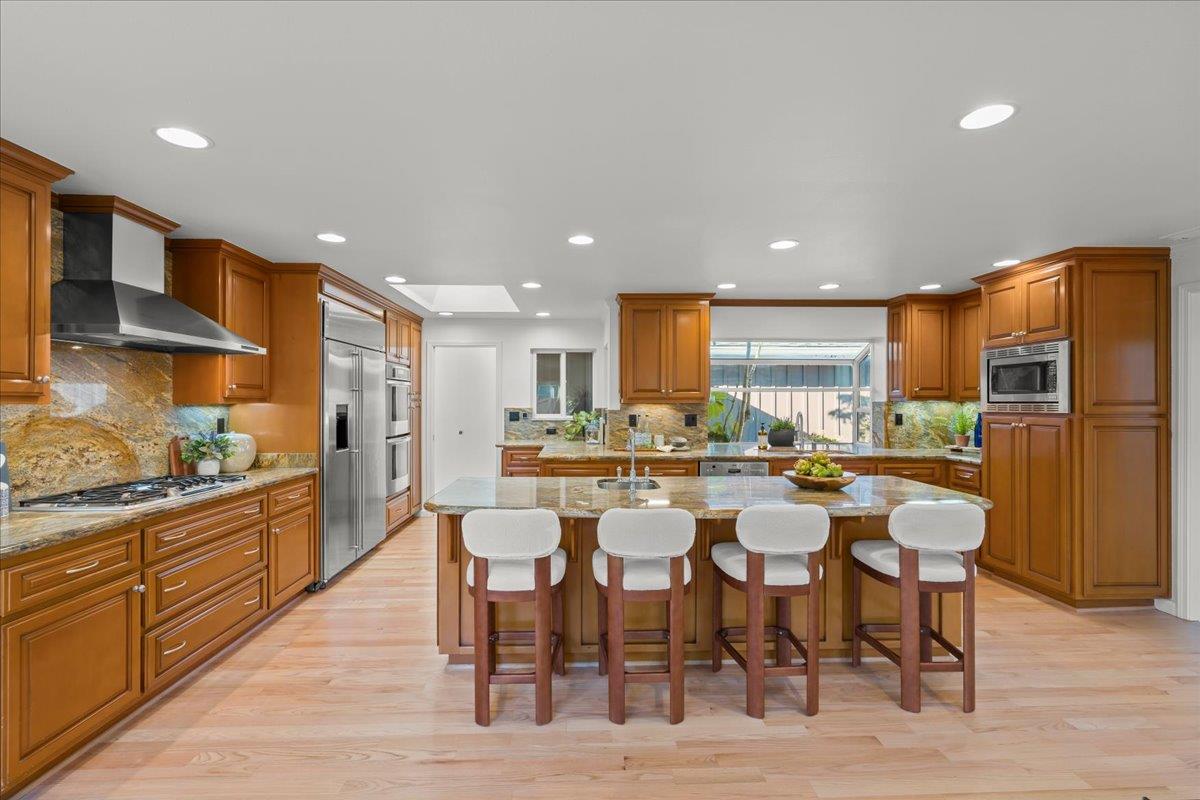 Detail Gallery Image 20 of 62 For 12095 Brookglen Dr, Saratoga,  CA 95070 - 4 Beds | 2/1 Baths