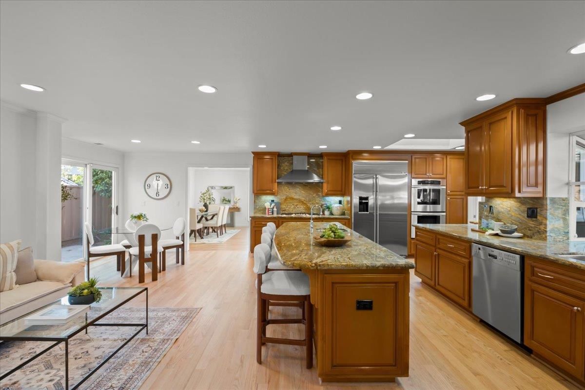 Detail Gallery Image 21 of 62 For 12095 Brookglen Dr, Saratoga,  CA 95070 - 4 Beds | 2/1 Baths