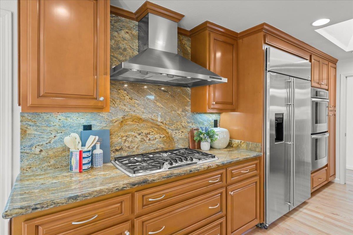 Detail Gallery Image 27 of 62 For 12095 Brookglen Dr, Saratoga,  CA 95070 - 4 Beds | 2/1 Baths