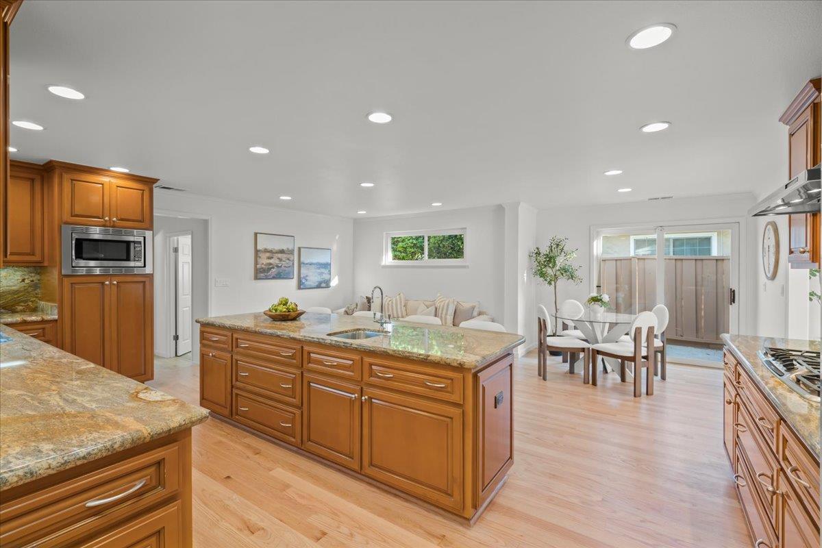 Detail Gallery Image 28 of 62 For 12095 Brookglen Dr, Saratoga,  CA 95070 - 4 Beds | 2/1 Baths