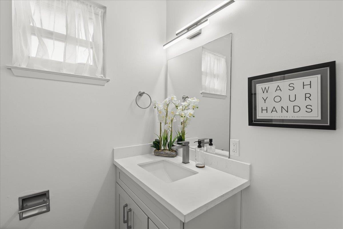 Detail Gallery Image 35 of 62 For 12095 Brookglen Dr, Saratoga,  CA 95070 - 4 Beds | 2/1 Baths