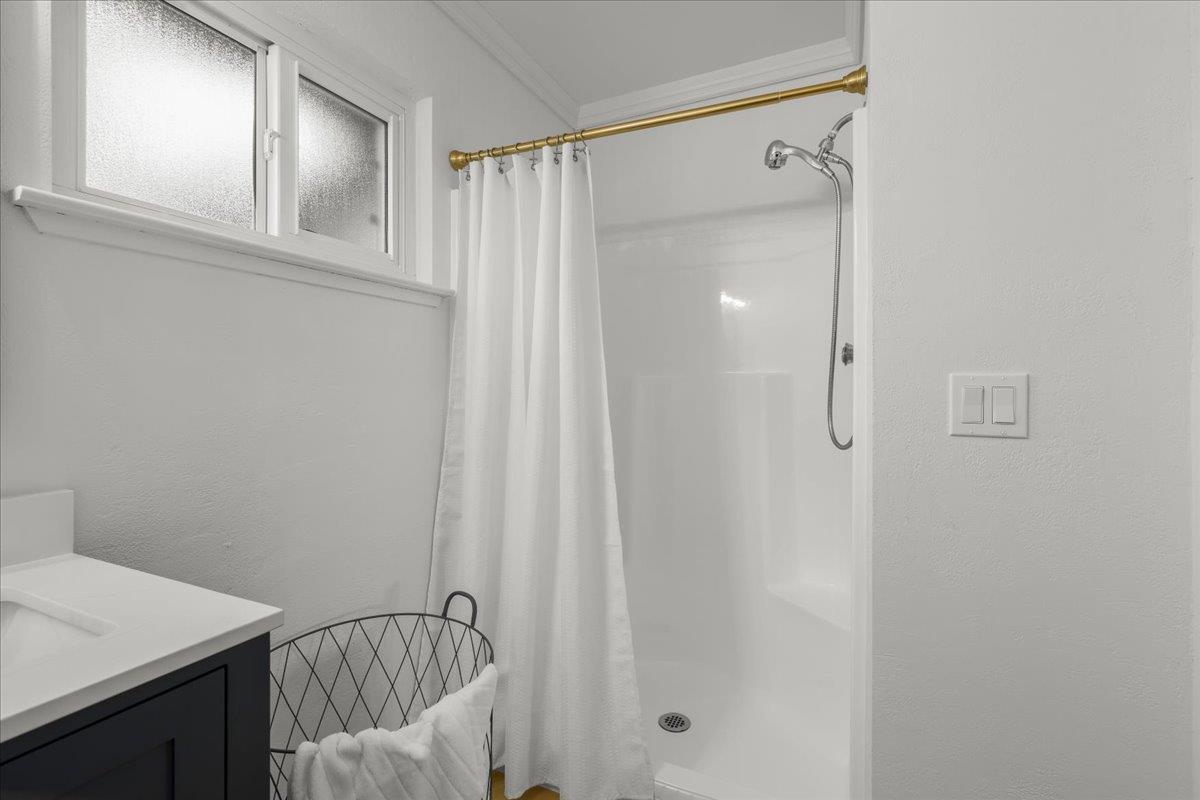 Detail Gallery Image 51 of 62 For 12095 Brookglen Dr, Saratoga,  CA 95070 - 4 Beds | 2/1 Baths
