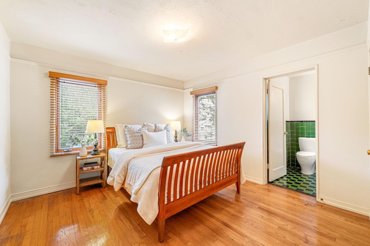 Detail Gallery Image 29 of 41 For 990 Sinex Ave, Pacific Grove,  CA 93950 - 4 Beds | 2/1 Baths