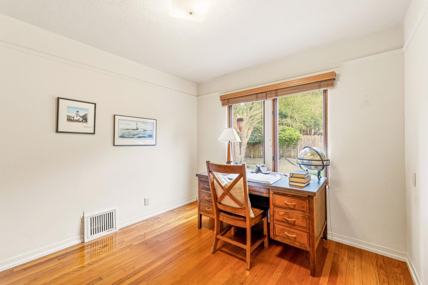 Detail Gallery Image 33 of 41 For 990 Sinex Ave, Pacific Grove,  CA 93950 - 4 Beds | 2/1 Baths