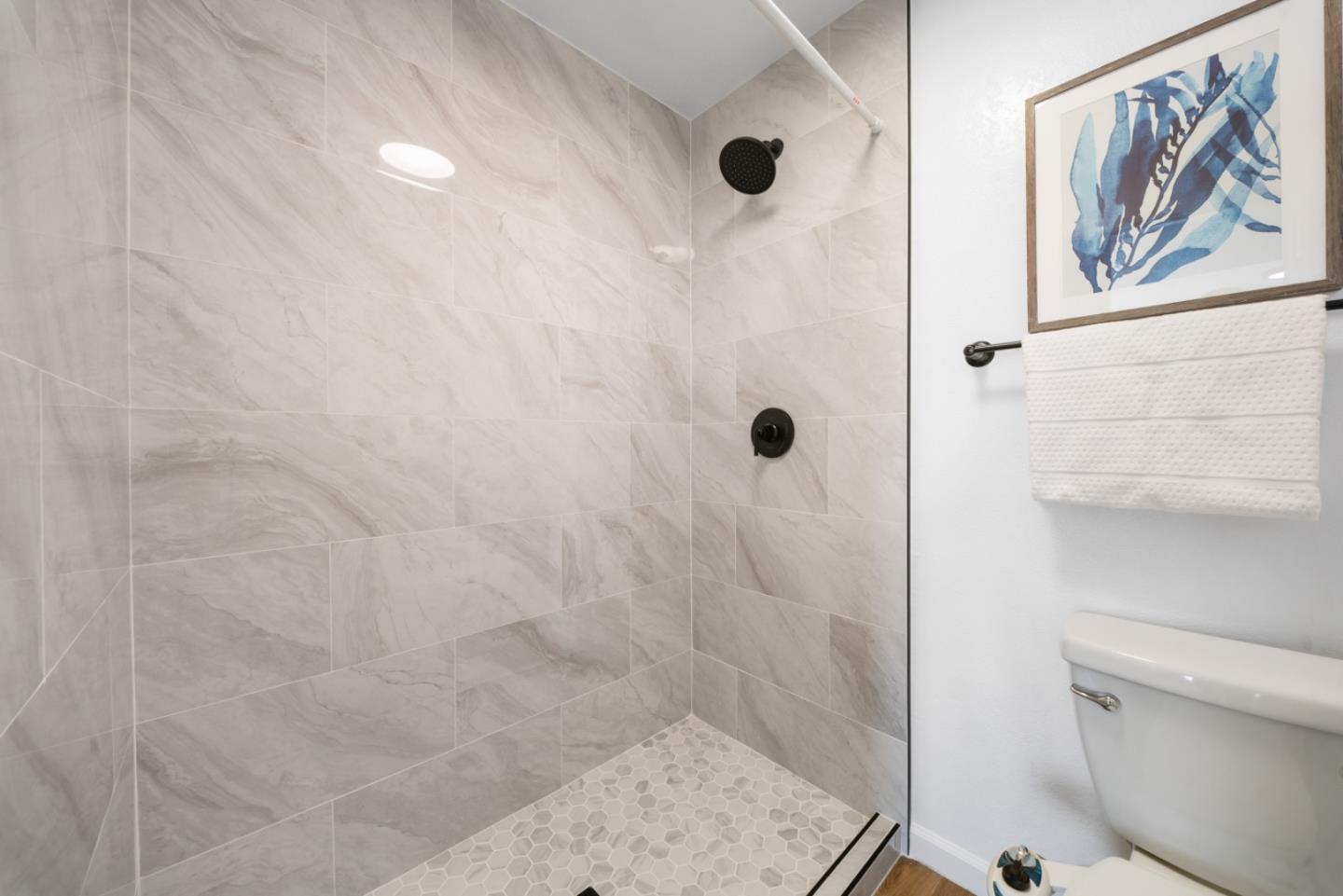 Detail Gallery Image 12 of 15 For 21117 Gary Dr #119,  Castro Valley,  CA 94546 - 2 Beds | 2 Baths