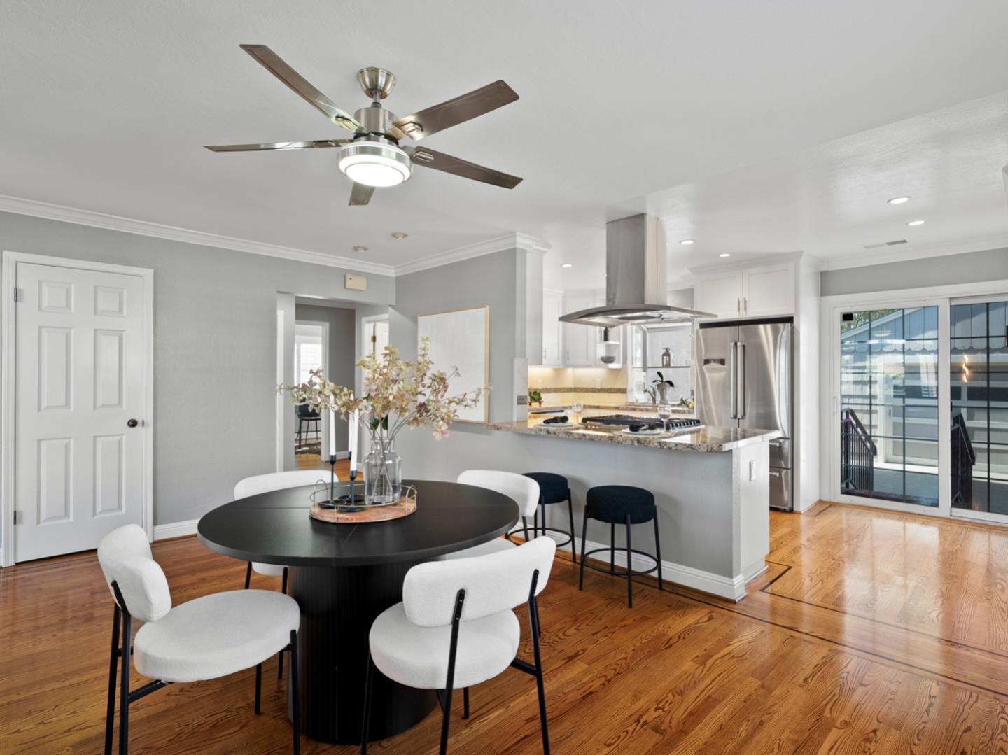 Detail Gallery Image 13 of 36 For 416 Upton St, Redwood City,  CA 94062 - 3 Beds | 2 Baths