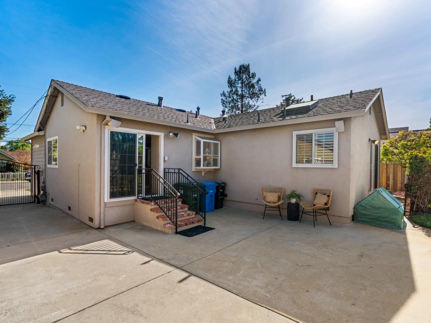 Detail Gallery Image 31 of 36 For 416 Upton St, Redwood City,  CA 94062 - 3 Beds | 2 Baths