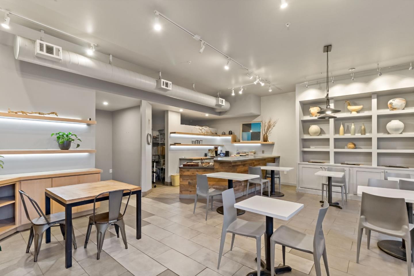 Detail Gallery Image 8 of 10 For 14663 Big Basin Way, Saratoga,  CA 95070 - – Beds | – Baths