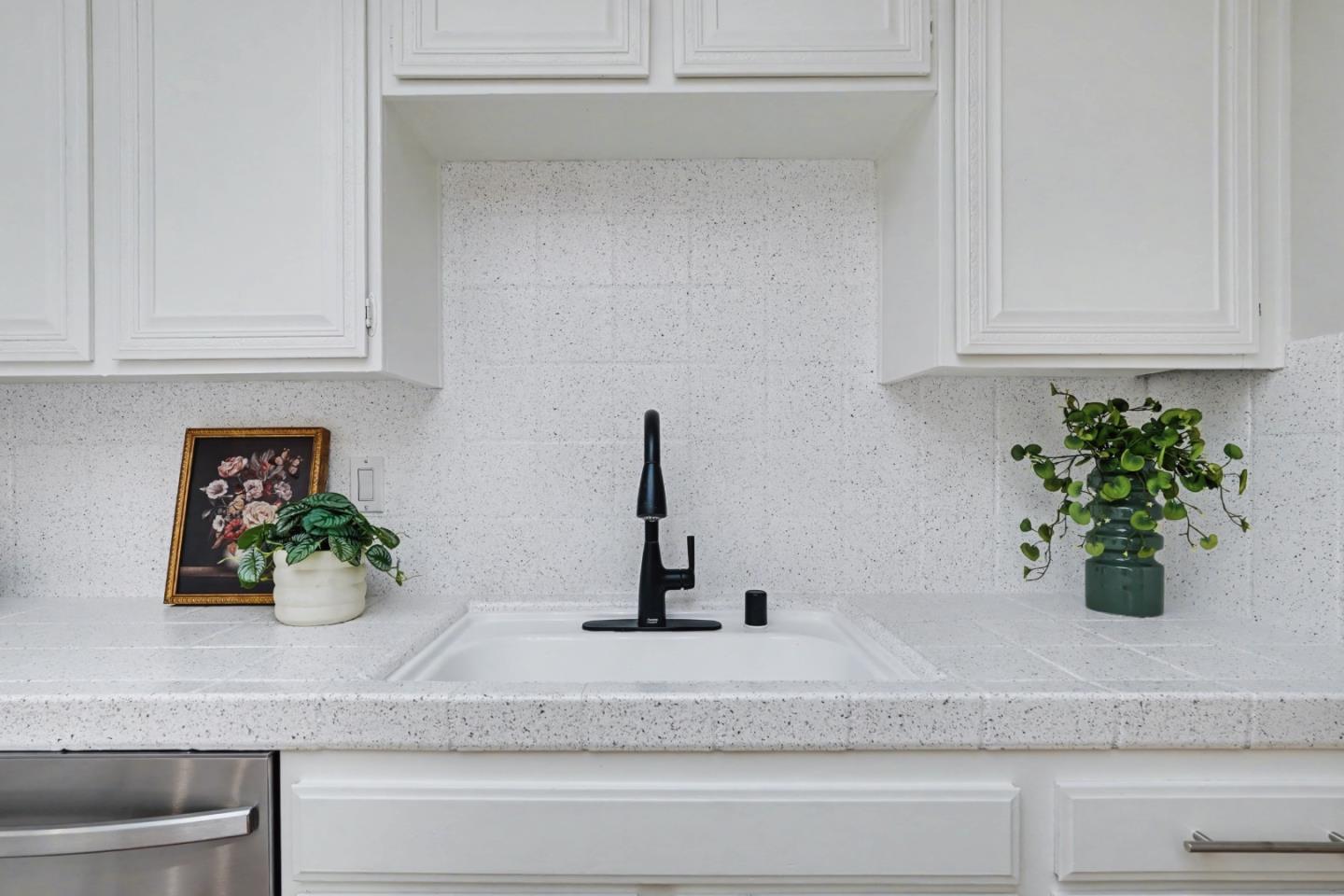 Detail Gallery Image 10 of 57 For 19816 Vineyard Ln, Saratoga,  CA 95070 - 3 Beds | 2 Baths