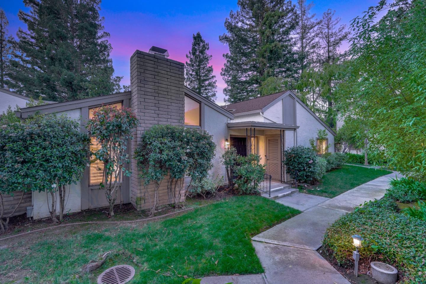 Detail Gallery Image 6 of 57 For 19816 Vineyard Ln, Saratoga,  CA 95070 - 3 Beds | 2 Baths