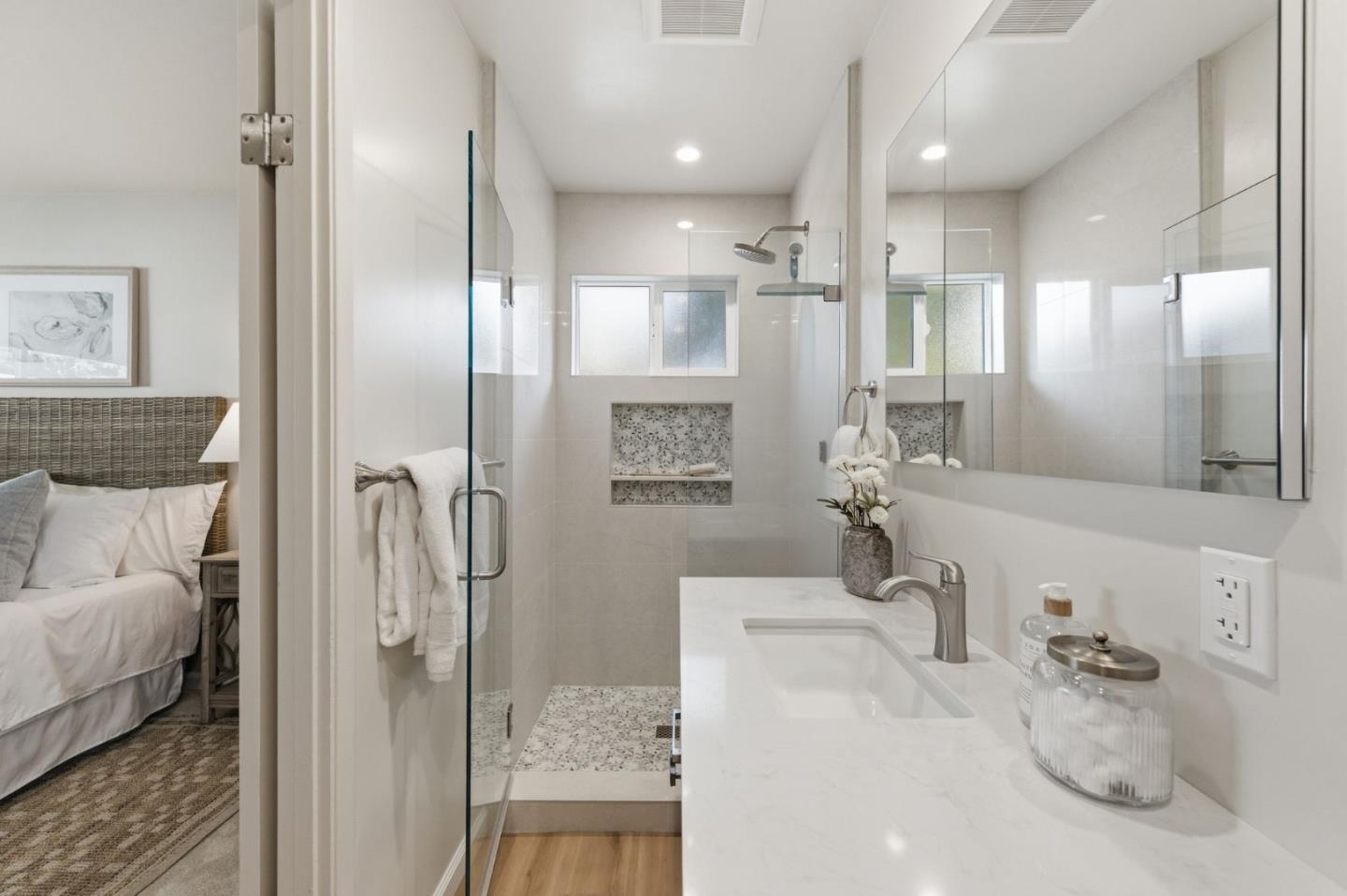 Detail Gallery Image 24 of 37 For 1932 Lotman Dr, Santa Cruz,  CA 95062 - 4 Beds | 2 Baths