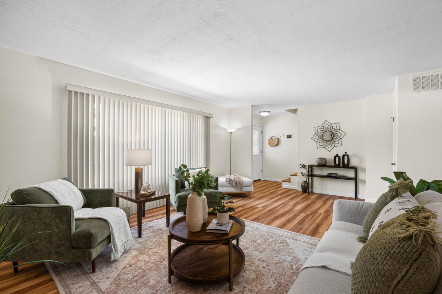 Detail Gallery Image 11 of 52 For 881 Terry St, Monterey,  CA 93940 - 3 Beds | 2/1 Baths