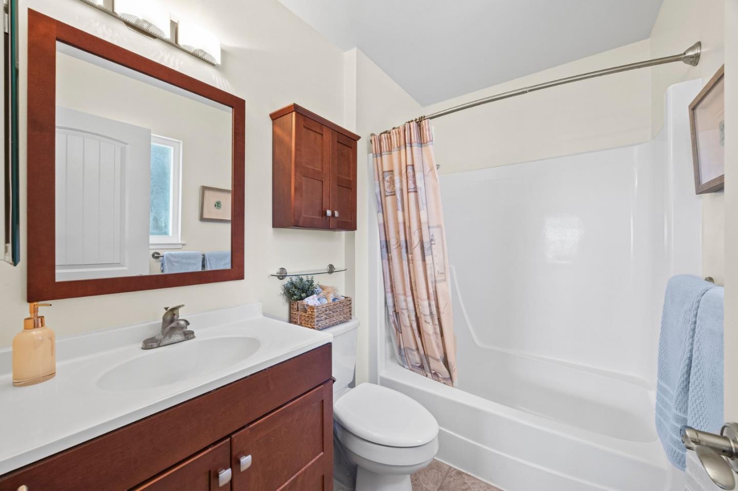 Detail Gallery Image 30 of 52 For 881 Terry St, Monterey,  CA 93940 - 3 Beds | 2/1 Baths
