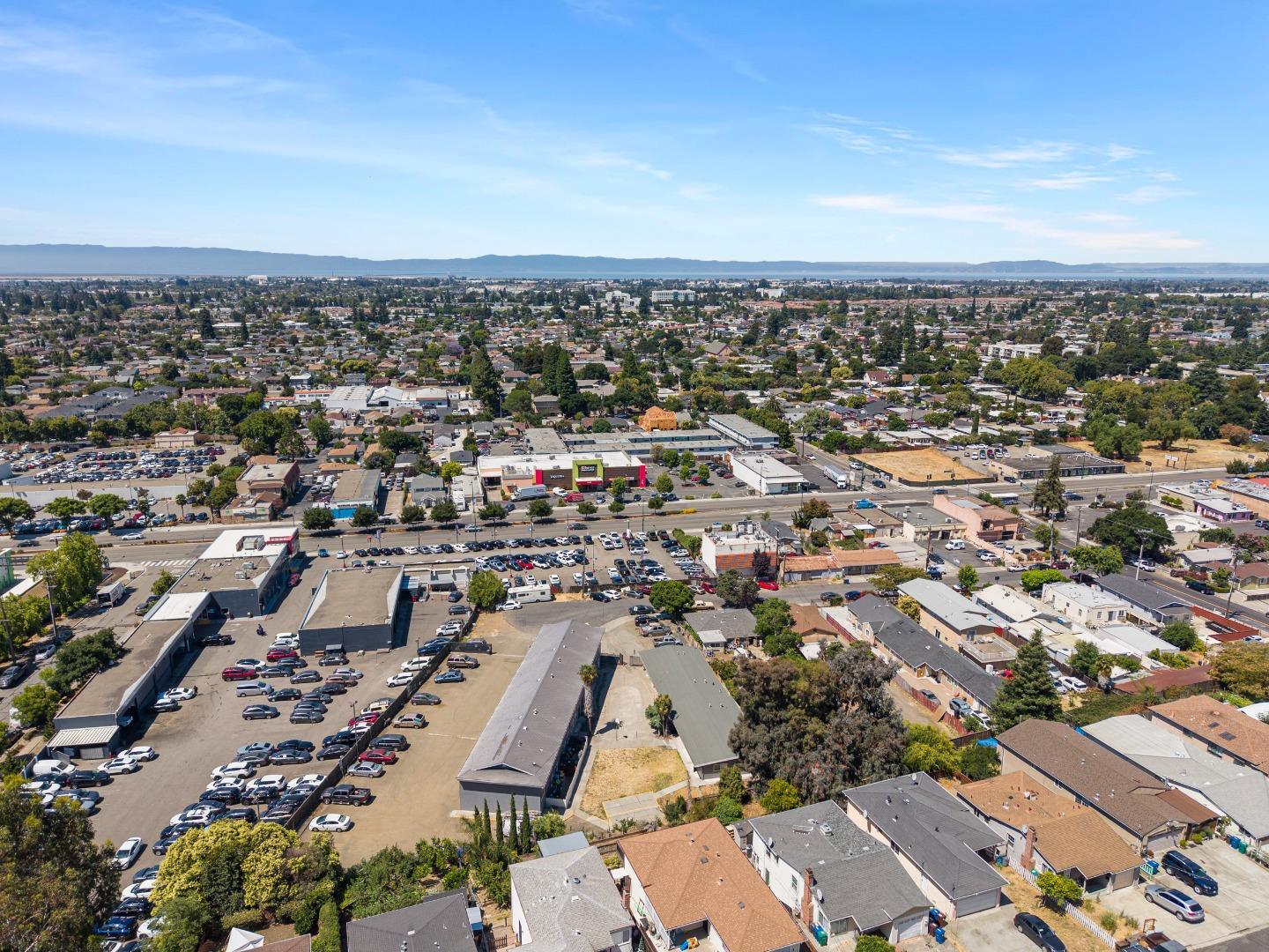 Detail Gallery Image 29 of 32 For 24598 Sybil Ave, Hayward,  CA 94542 - – Beds | – Baths