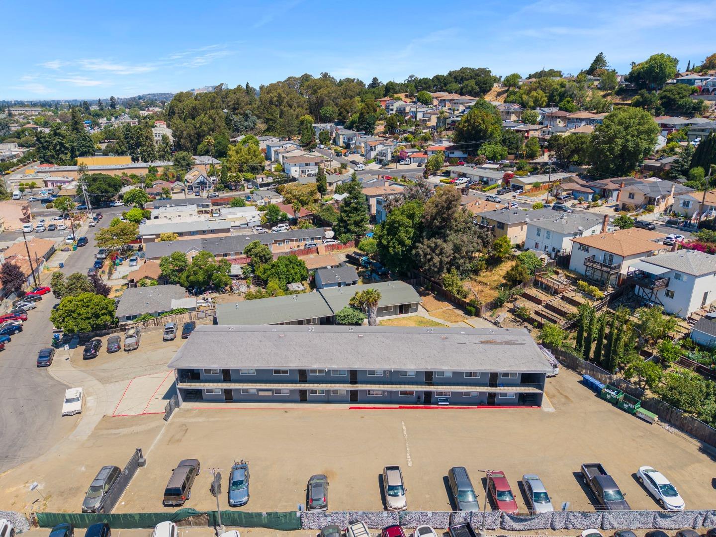 Detail Gallery Image 4 of 32 For 24598 Sybil Ave, Hayward,  CA 94542 - – Beds | – Baths