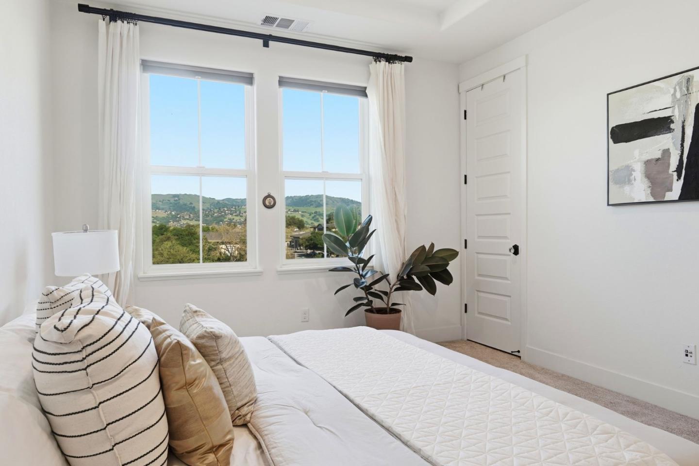 Photo #17: ML82037934 Listing: Photo #17