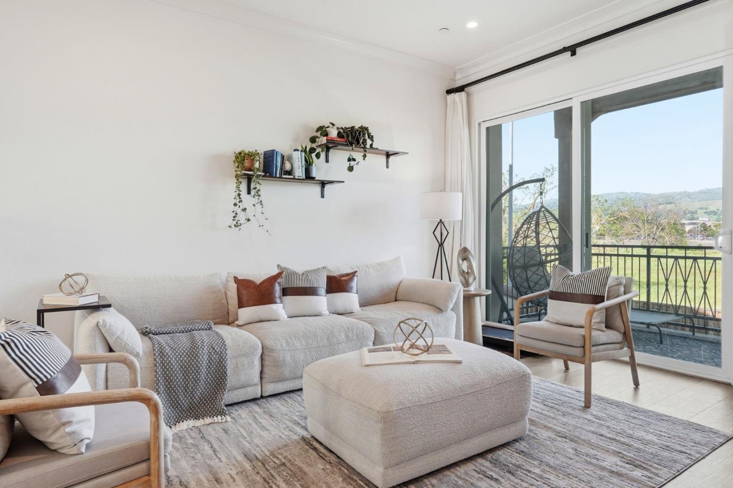 Photo #2: ML82037934 Listing: Photo #2