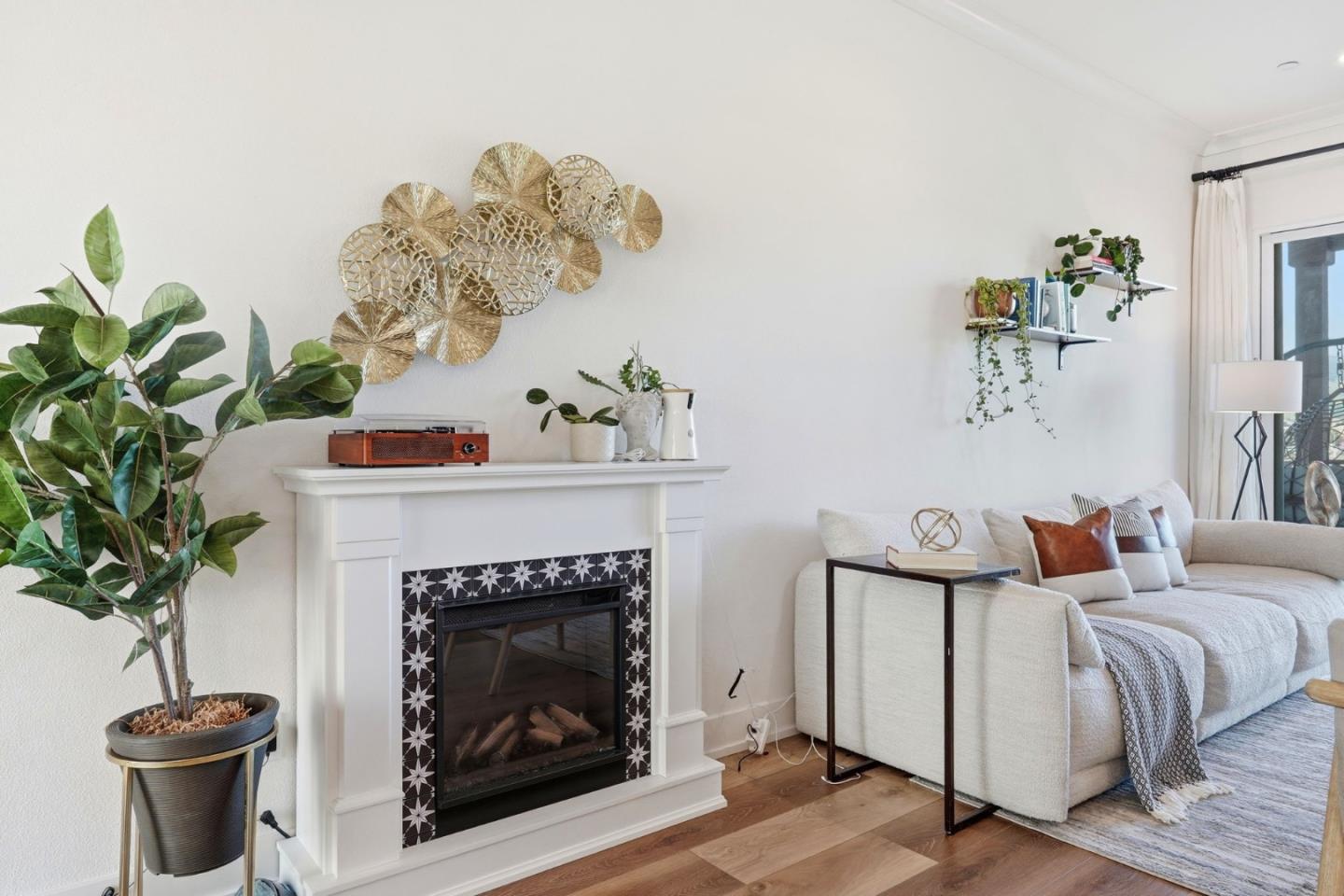 Photo #8: ML82037934 Listing: Photo #8