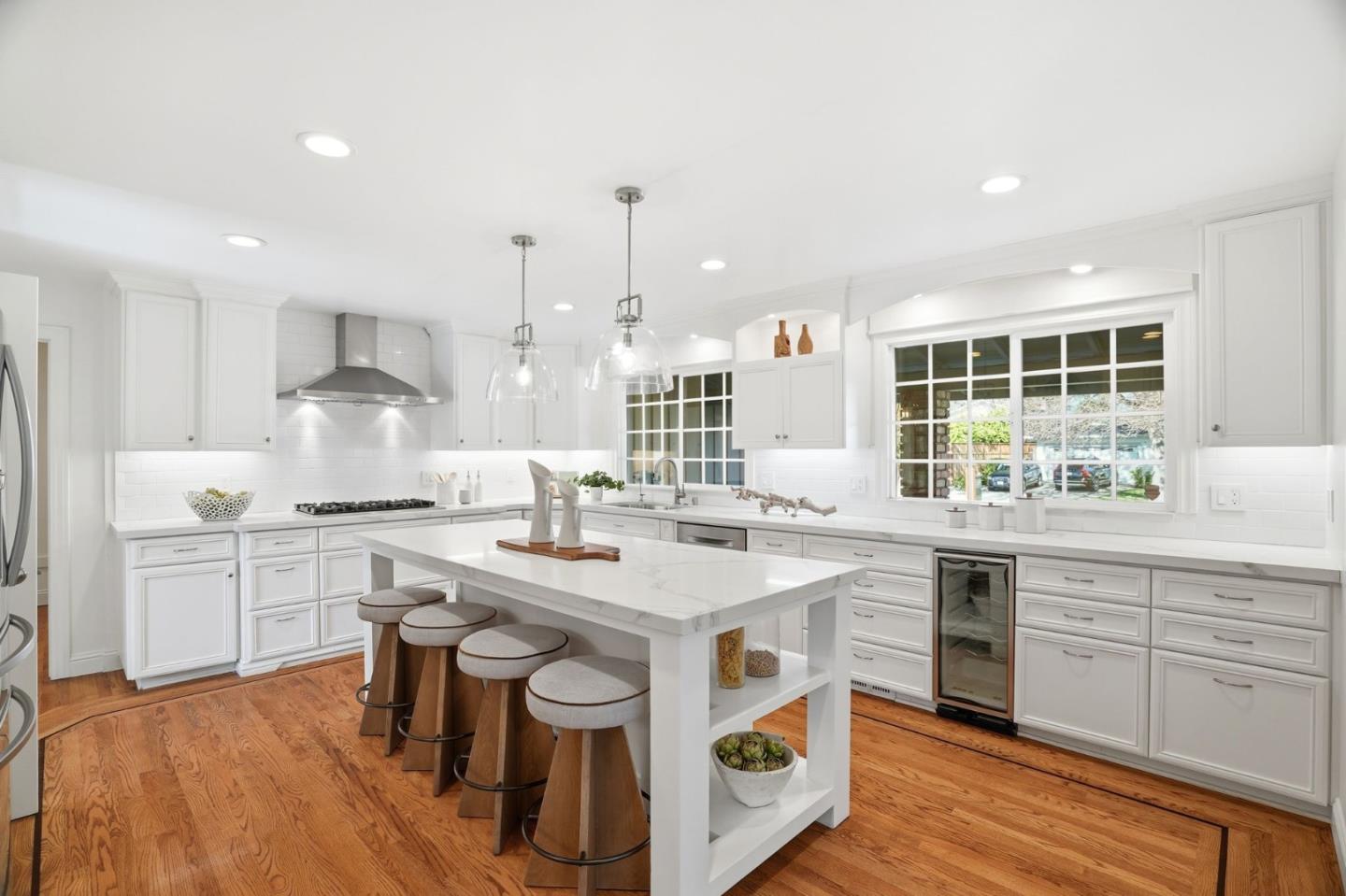 Detail Gallery Image 12 of 75 For 2273 Glenkirk Dr, San Jose,  CA 95124 - 5 Beds | 4 Baths