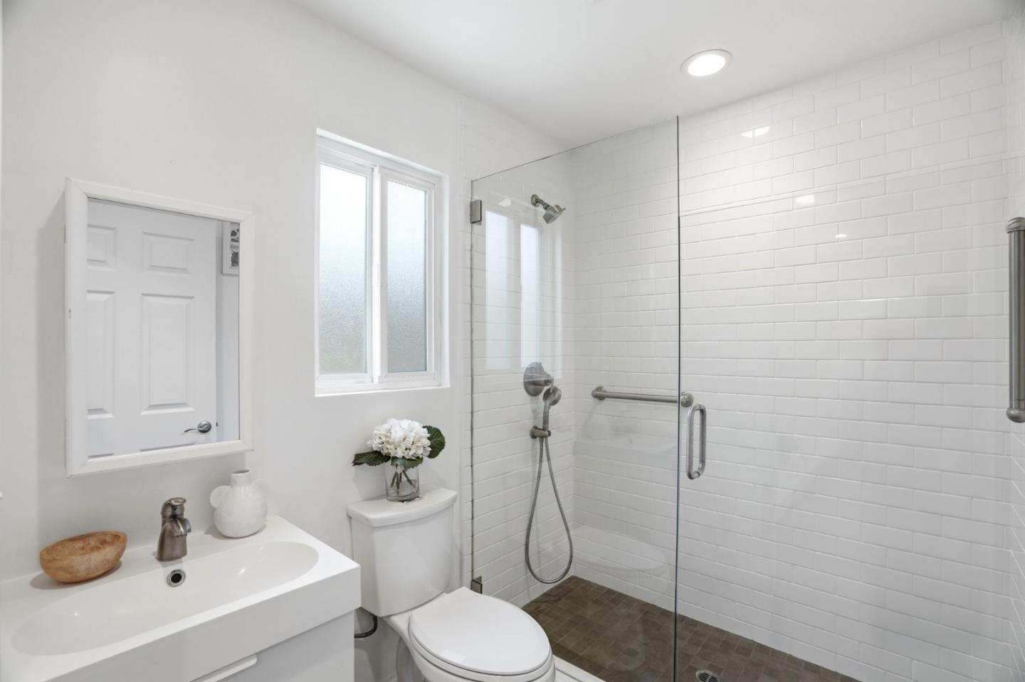 Detail Gallery Image 20 of 75 For 2273 Glenkirk Dr, San Jose,  CA 95124 - 5 Beds | 4 Baths