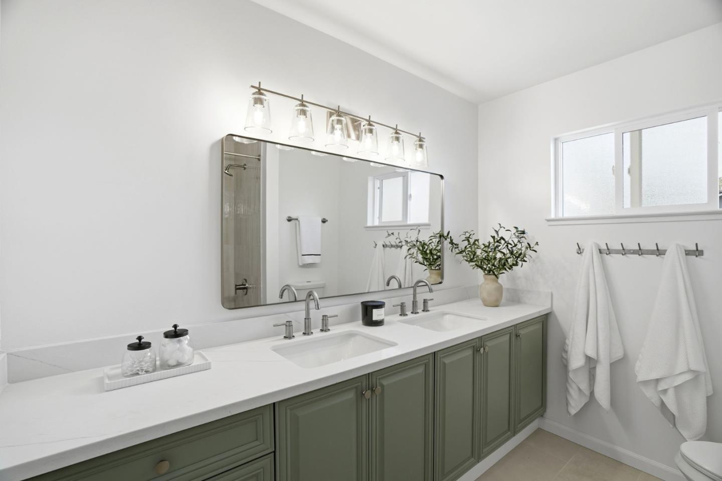 Detail Gallery Image 36 of 75 For 2273 Glenkirk Dr, San Jose,  CA 95124 - 5 Beds | 4 Baths