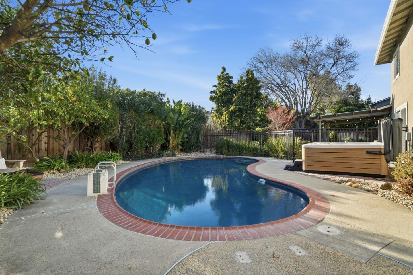 Detail Gallery Image 48 of 75 For 2273 Glenkirk Dr, San Jose,  CA 95124 - 5 Beds | 4 Baths