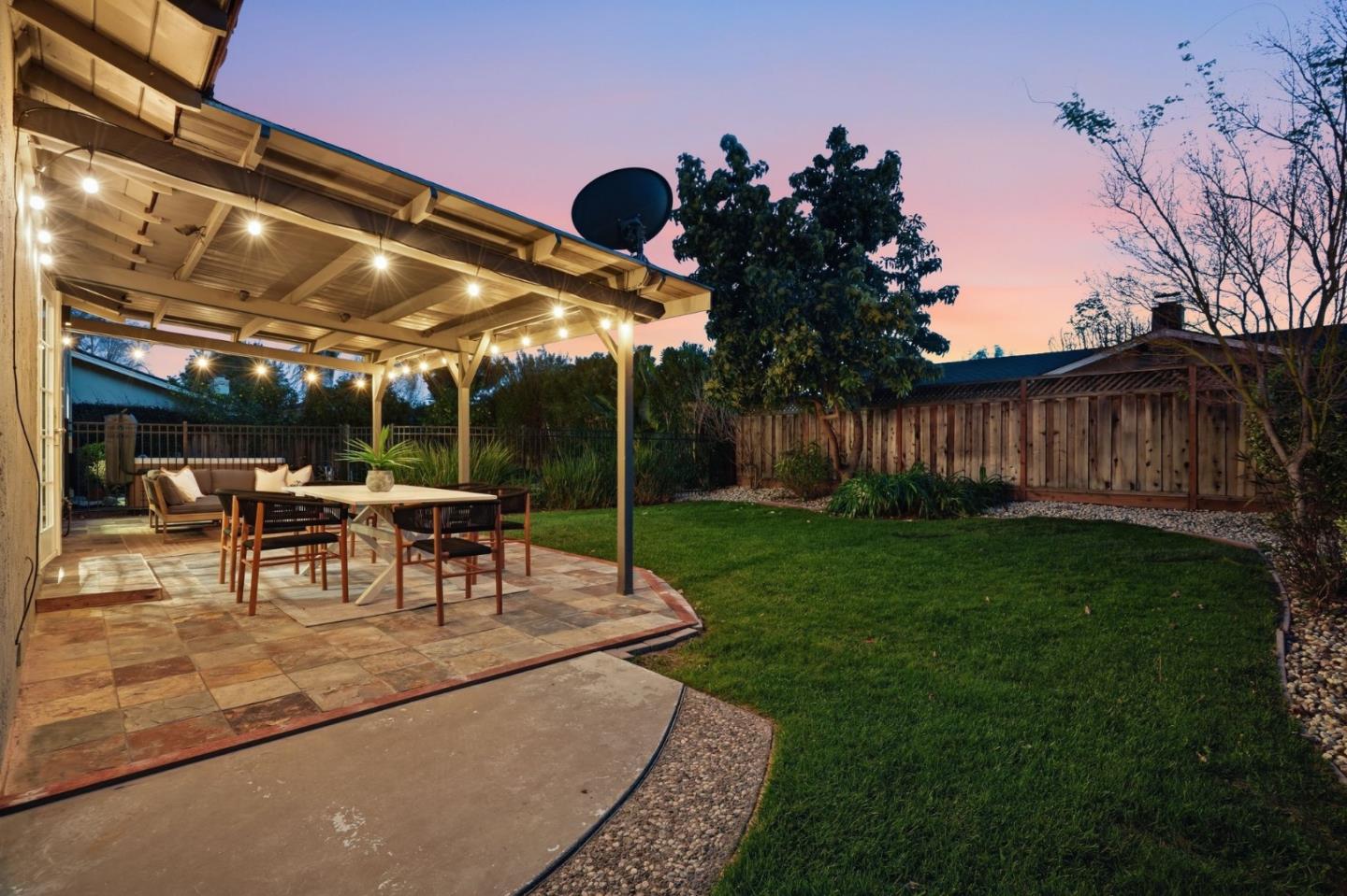 Detail Gallery Image 56 of 75 For 2273 Glenkirk Dr, San Jose,  CA 95124 - 5 Beds | 4 Baths