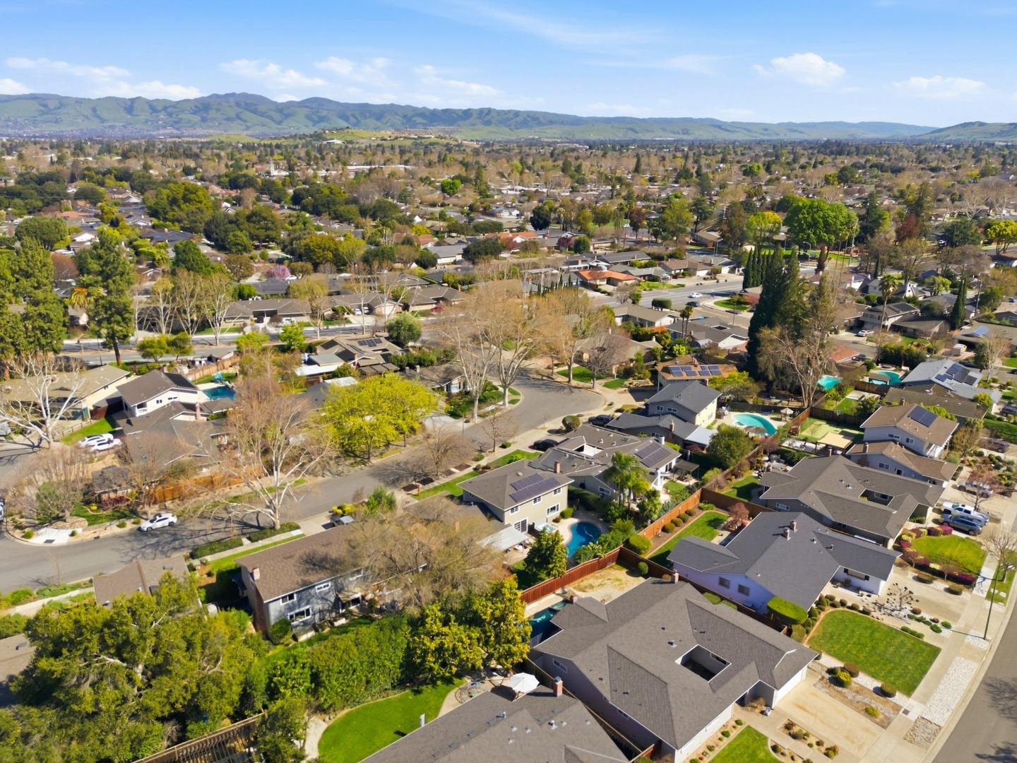 Detail Gallery Image 71 of 75 For 2273 Glenkirk Dr, San Jose,  CA 95124 - 5 Beds | 4 Baths