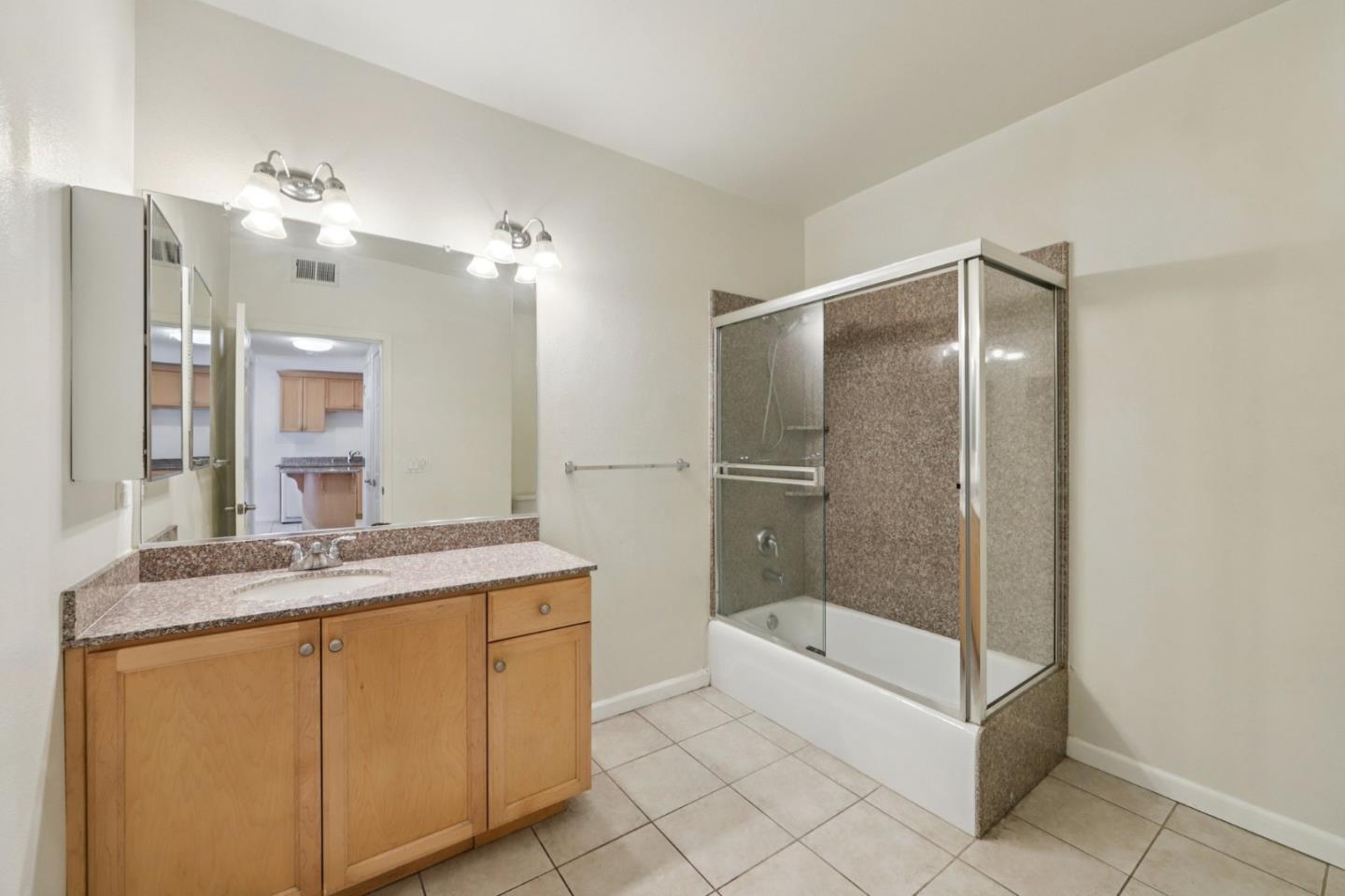 Detail Gallery Image 13 of 18 For 88 N Jackson Ave #415,  San Jose,  CA 95116 - 1 Beds | 1 Baths