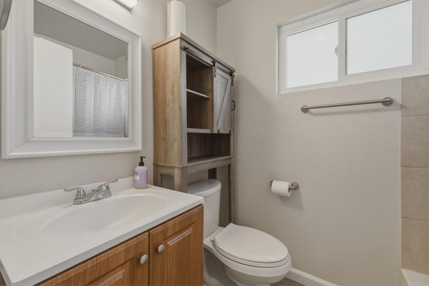 Detail Gallery Image 30 of 50 For 411 Grey Ghost Ave, San Jose,  CA 95111 - 3 Beds | 2/1 Baths