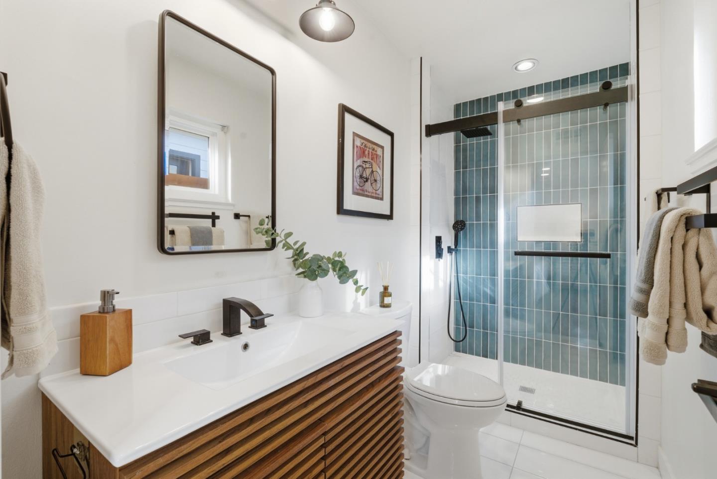 Detail Gallery Image 17 of 40 For 1216 Champagne Ln, San Jose,  CA 95132 - 4 Beds | 3 Baths