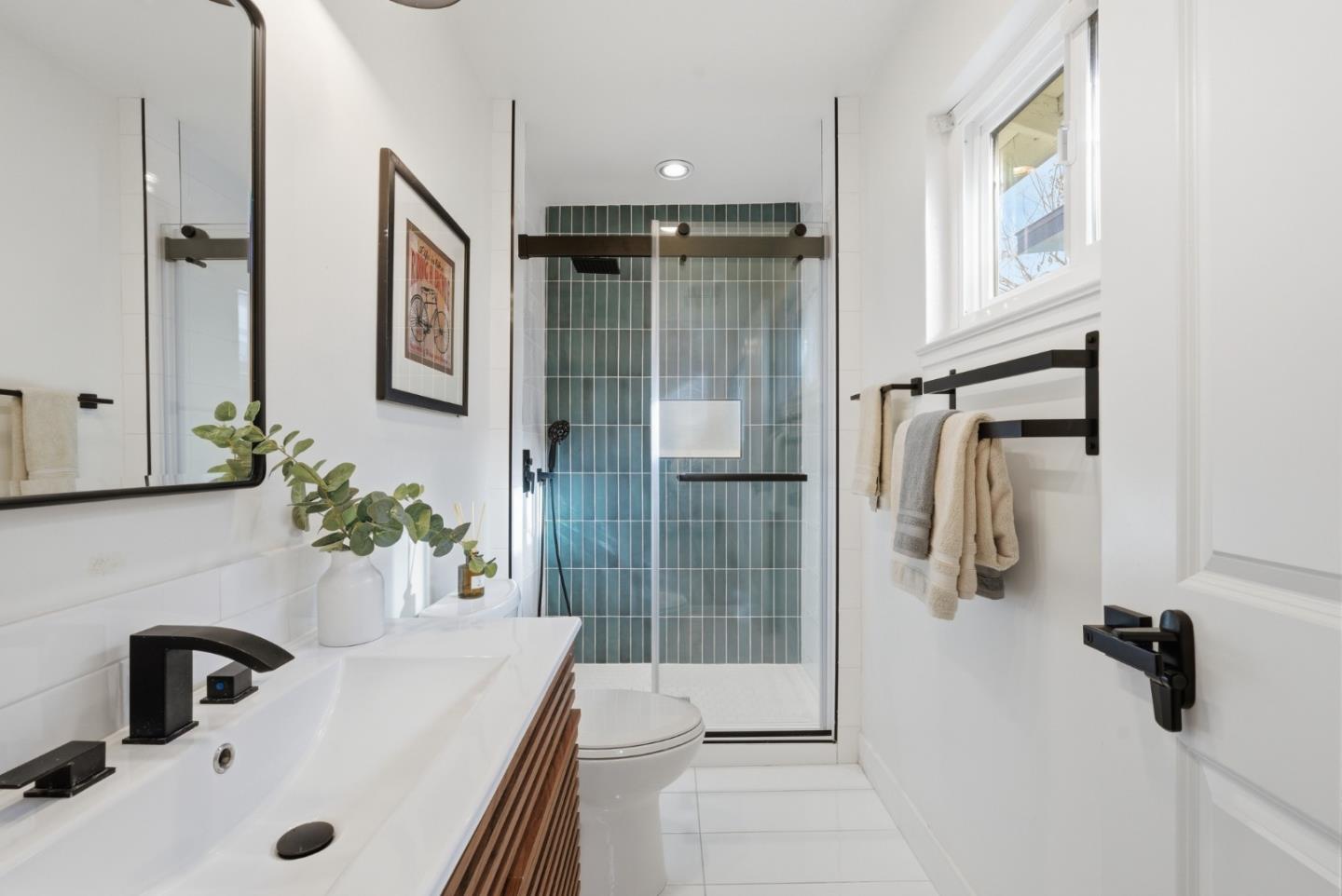 Detail Gallery Image 18 of 40 For 1216 Champagne Ln, San Jose,  CA 95132 - 4 Beds | 3 Baths