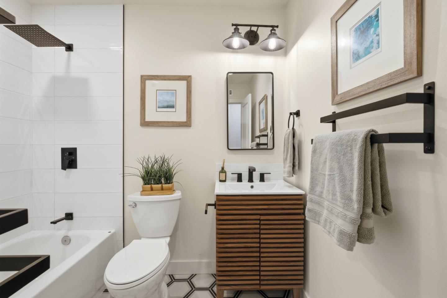 Detail Gallery Image 23 of 40 For 1216 Champagne Ln, San Jose,  CA 95132 - 4 Beds | 3 Baths