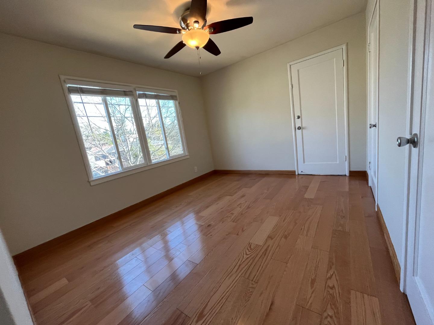 Detail Gallery Image 10 of 17 For 860 Live Oak Ave #3,  Menlo Park,  CA 94025 - 2 Beds | 1 Baths