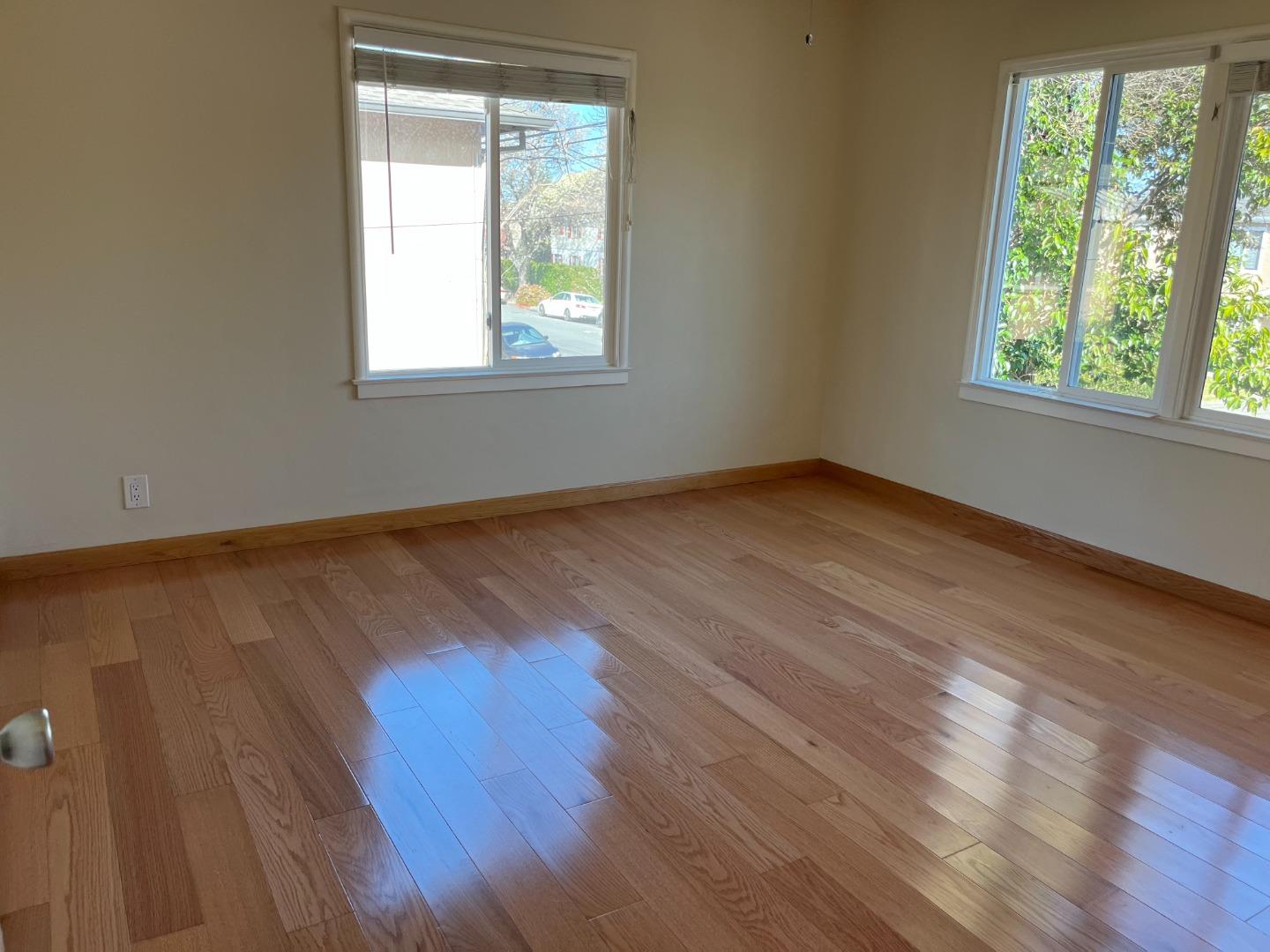 Detail Gallery Image 13 of 17 For 860 Live Oak Ave #3,  Menlo Park,  CA 94025 - 2 Beds | 1 Baths